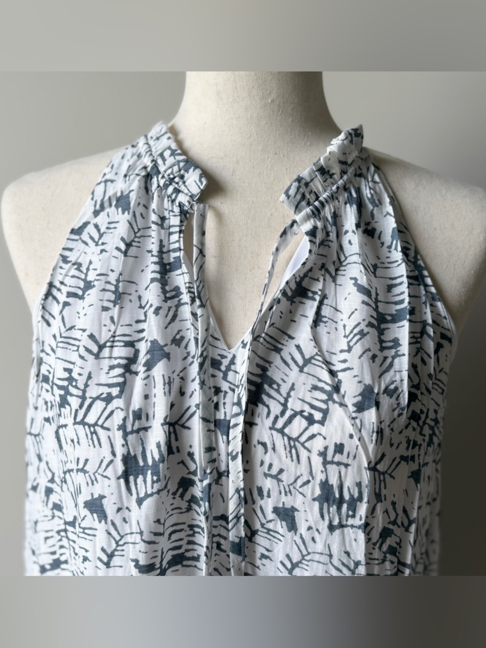 Nine West Sleeveless Maxi Dress White and Navy Abstract Print - Picture 2 of 7